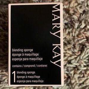 Mary Kay Blending Sponge